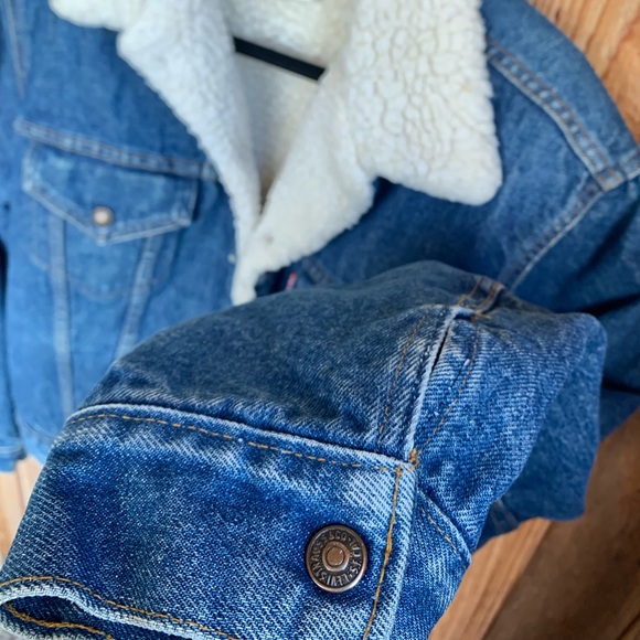 Levi’s-Vintage Sherpa Jean Jacket - Picture 3 of 7